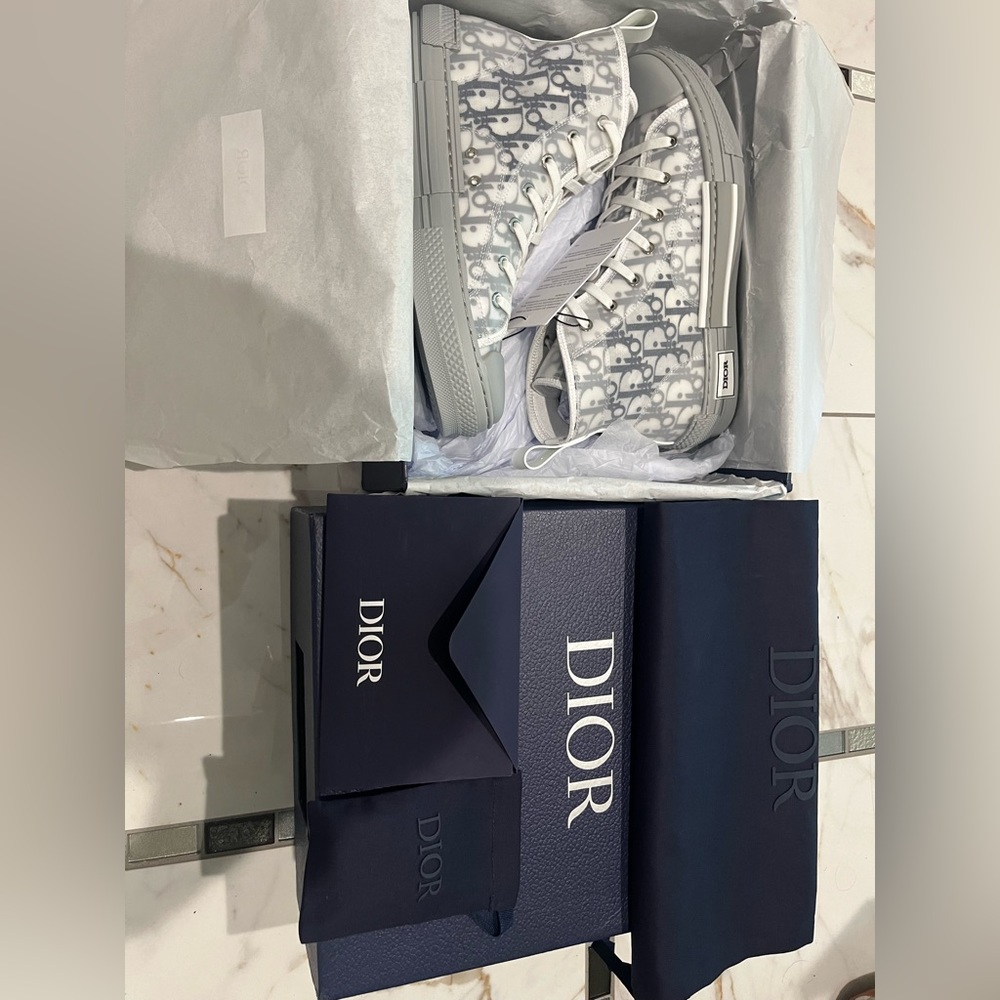 DIOR B23 High-Top Sneaker